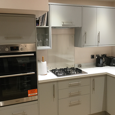 Built in double oven gas hob and canopy Facelift