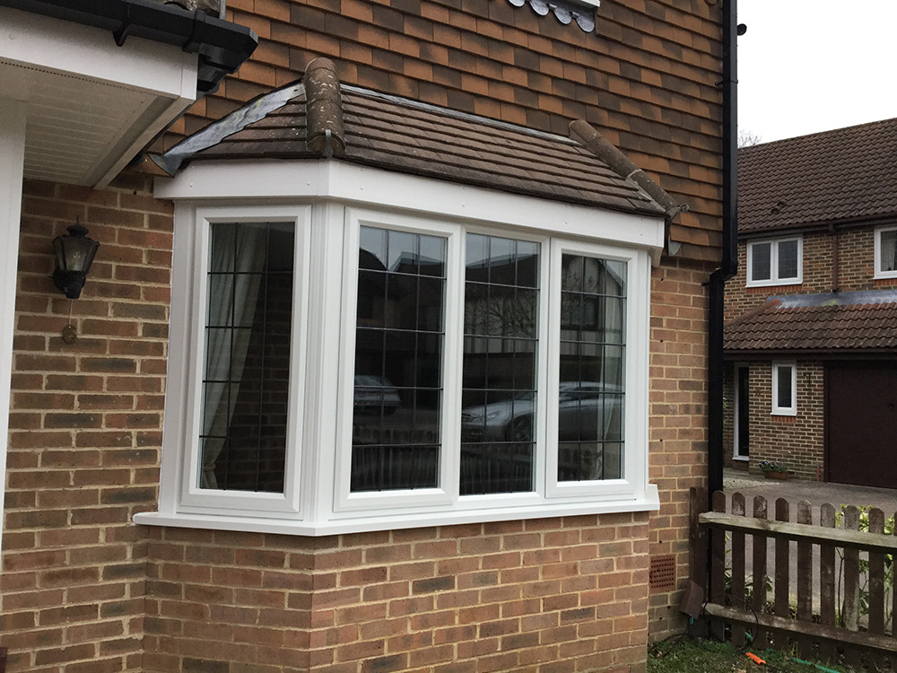 Triple glazed bay window with square leads Facelift