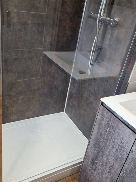 Shower Rooms 3 Shower Rooms 3 Facelift
